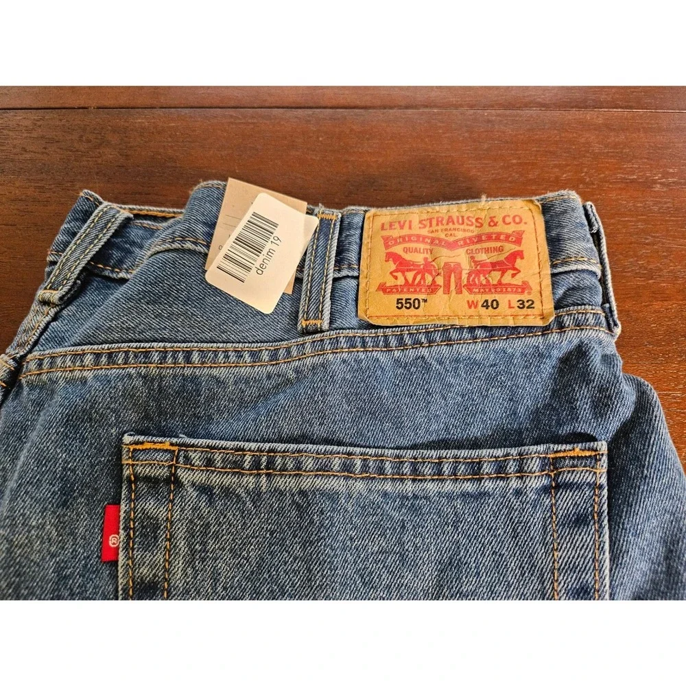 Levi's 550 Relaxed Fit Jeans Mens 40x32 Blue Medium Wash Denim NWT